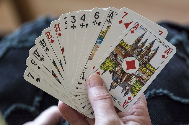 playing-cards-1252374-640-1-