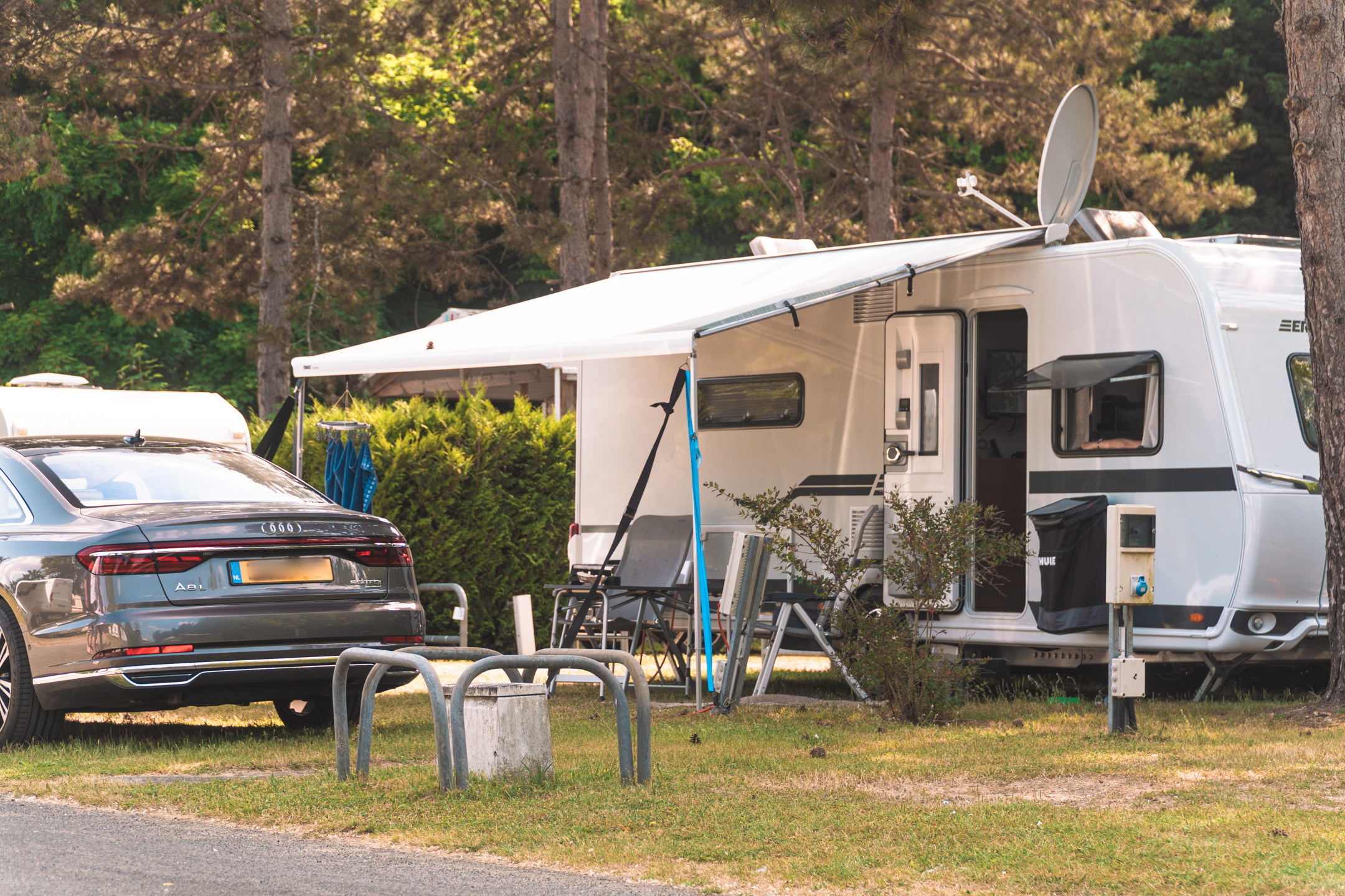 Emplacement caravane - Camping le Jardin de Sully. Crédit photo : thibse.com