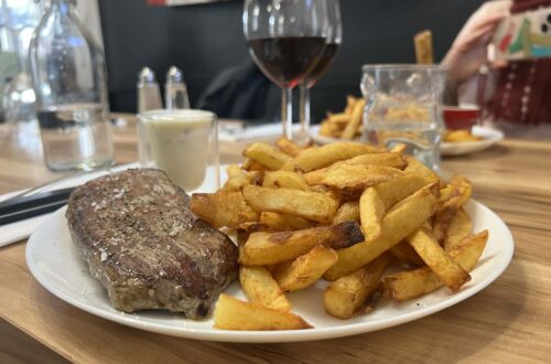 La Famiglia - St Aignan le Jaillard (2). Crédit photo :