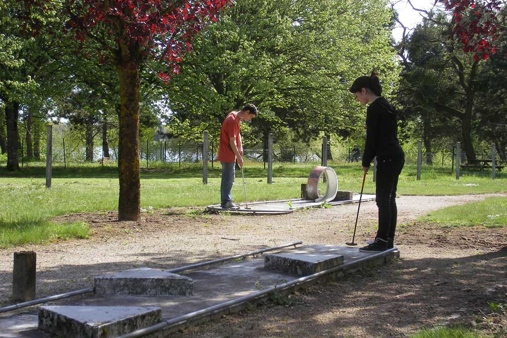 mini-golf-camping-sully-1. Crédit photo :