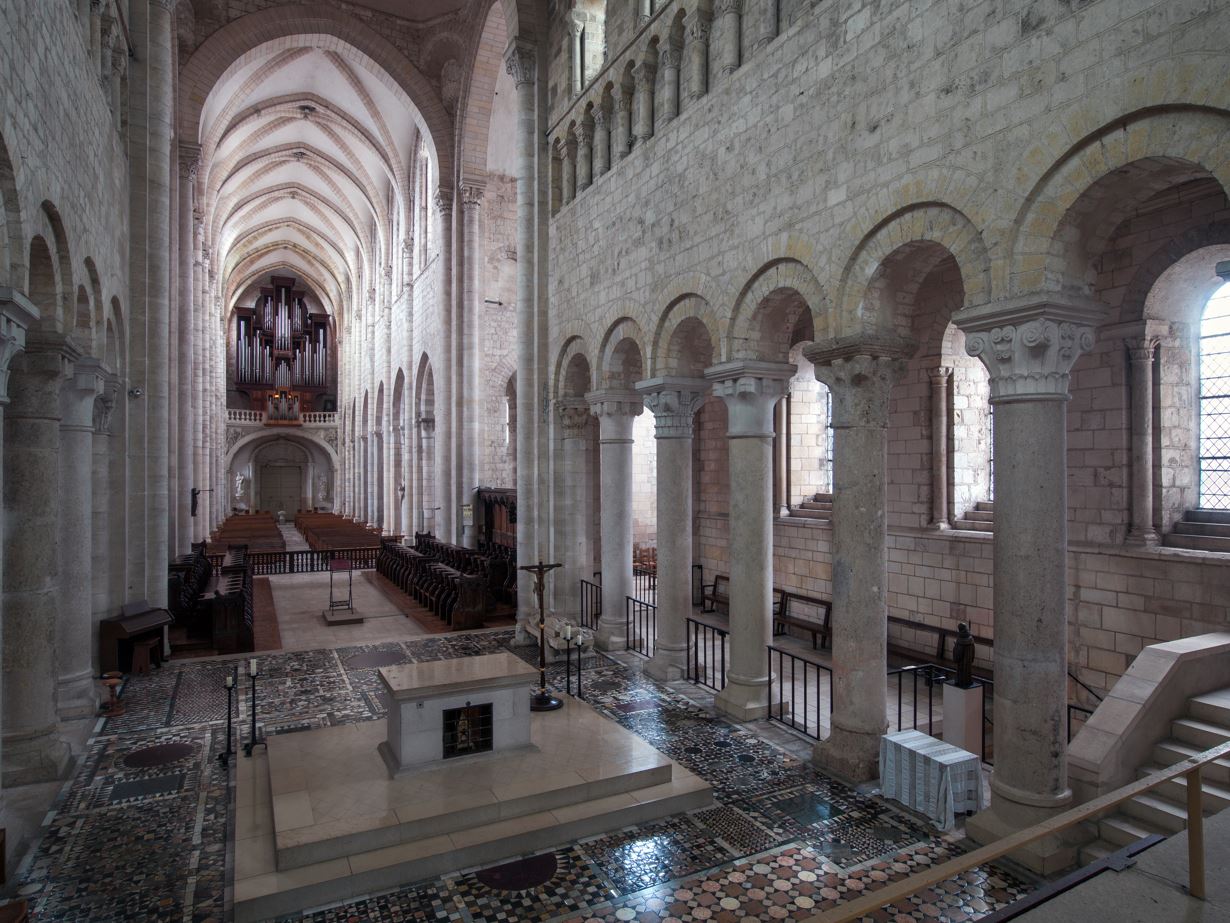 Visites guidées de l'abbatiale. Crédit photo : LE BELVEDERE - CC VAL DE SULLY