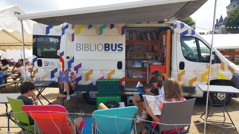 Bibliobus Sully Plage. Crédit photo :