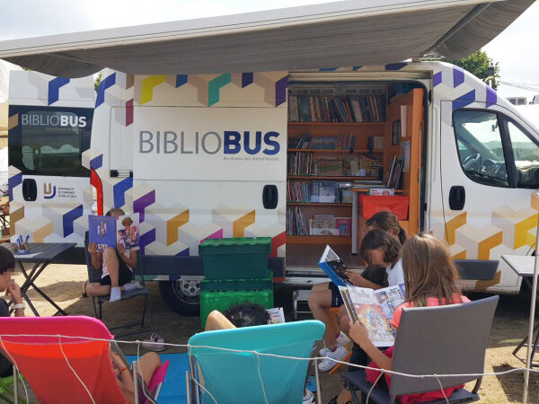 Bibliobus Sully Plage. Crédit photo :