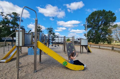 Aire de jeux Sully sur Loire. Crédit photo : OTVDS