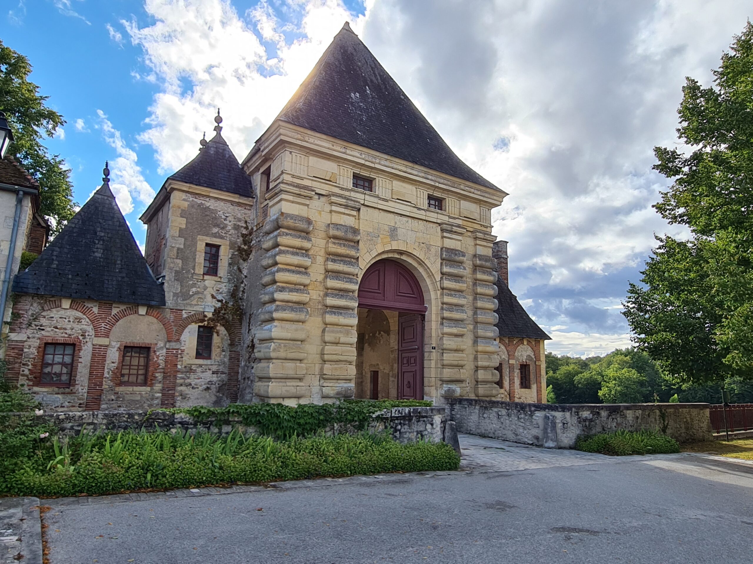 Château de Dampierre. Crédit photo : CC Val de Sully