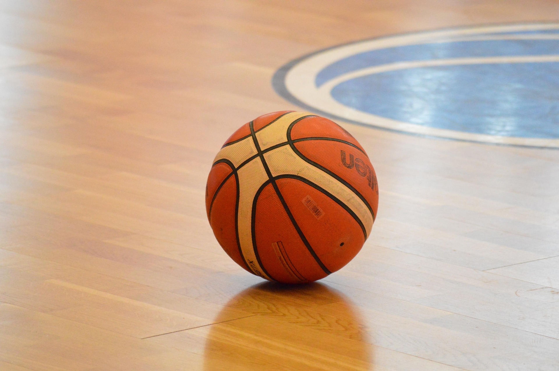ballon de basket. Crédit photo : Pixabay