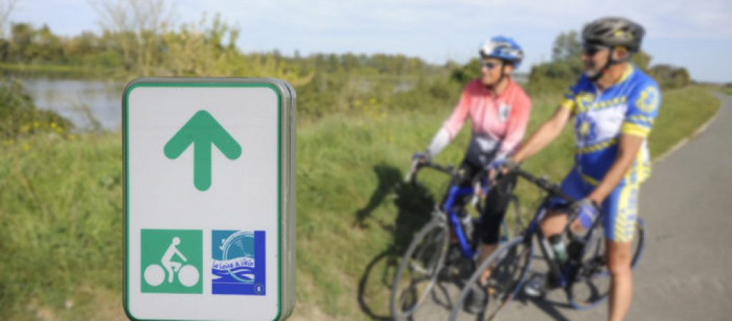 12.05.18-5-bonnes-raisons-loire-a-velo-3-signaletique-700x466