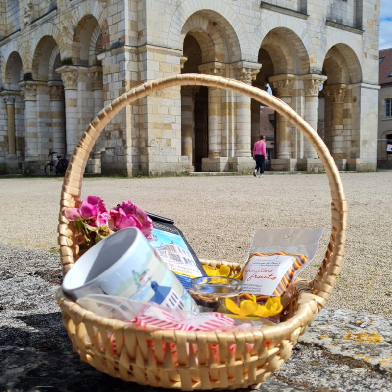 gouter au monastere - boutique 2 Cr : LS